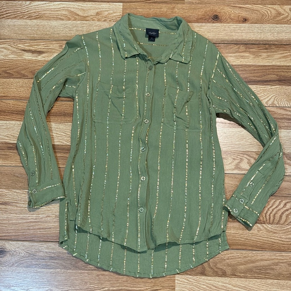 Daytrip women button down shirt